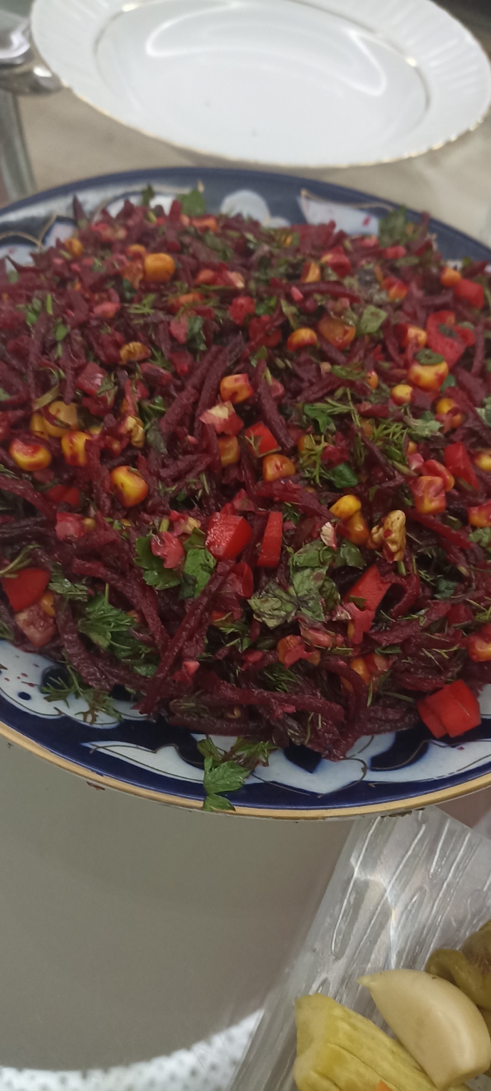 Pancar salatası yermisiniz nasıl görünüyor?