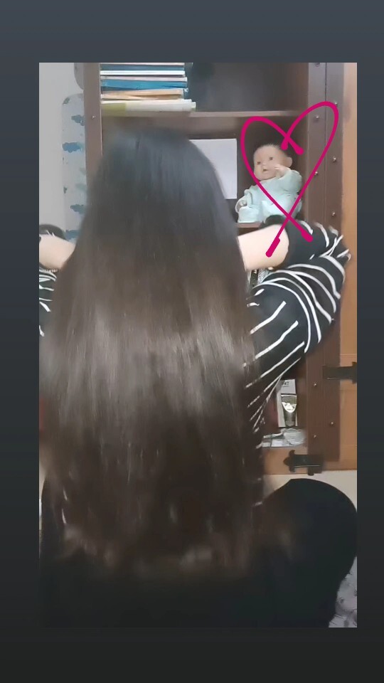 Kızlar sizce uçlardan saçımı biraz keseyim mi yoksa kalsın mı?