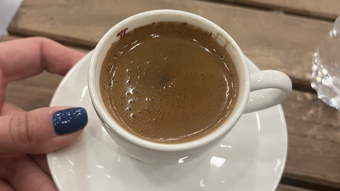Kiminle sabah kahvesi içersiniz ☕️?
