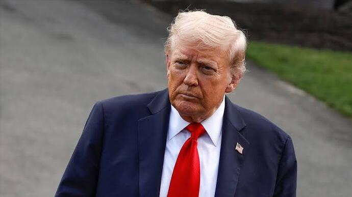 Trumpa tek cümleyle seslenme şansın olsa ne dersin, ne söylersin 😂?