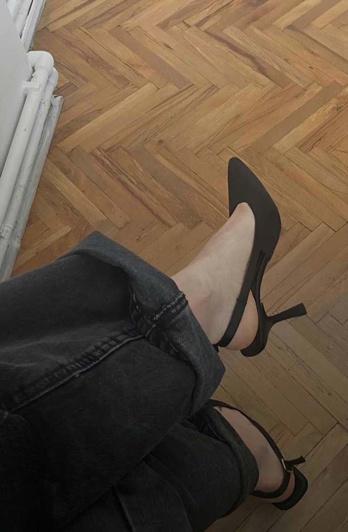 Güzel günler 💞 Ayakkabım pantalon altına zarif durmuş mu?