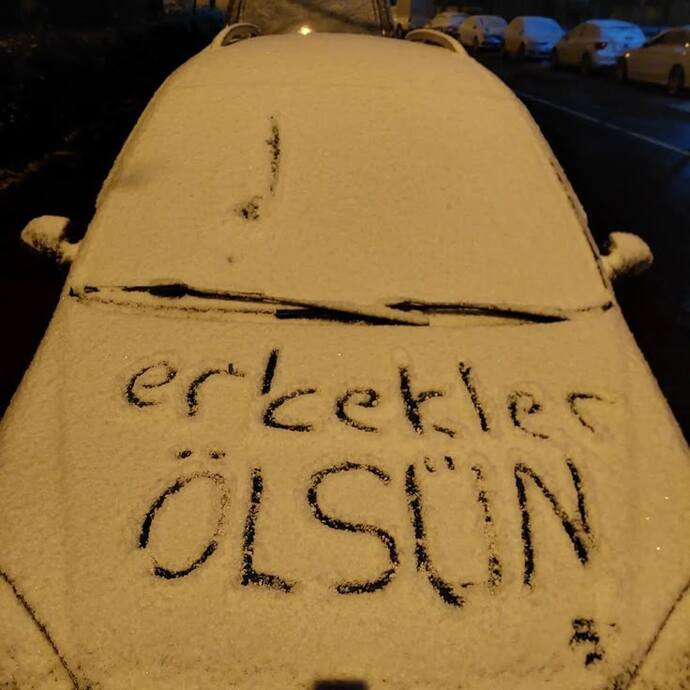 Erkek nefreti ebedi midir kızlarr?