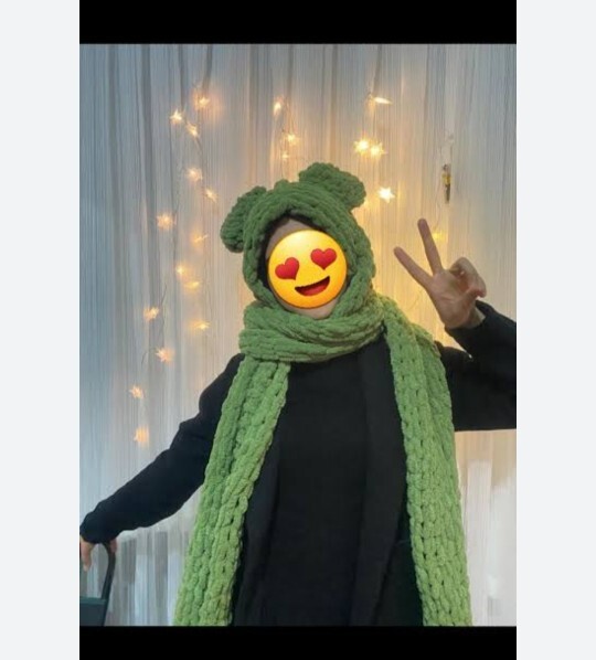 Bu kapüşonlu atkıyı yapmayan kaldı mı?