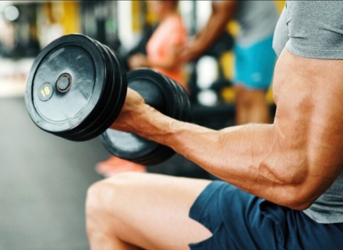 Ağırlık Fitness Sporu çalışan erkek Kızlara çekici gelir mi?
