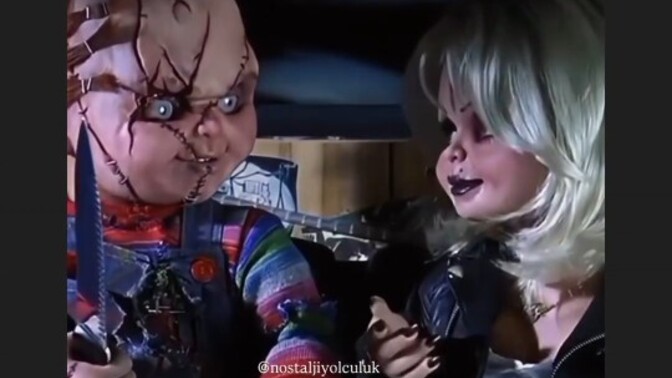Sizce Chucky filmi nasıl bir çift sevimli mi yoksa korku dolu mu?