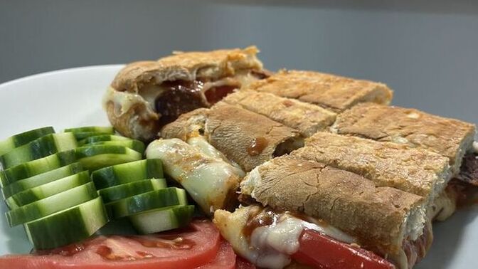 Canınız şu an en çok neli tost çekiyor, en efsane tost hangisi 🤤?