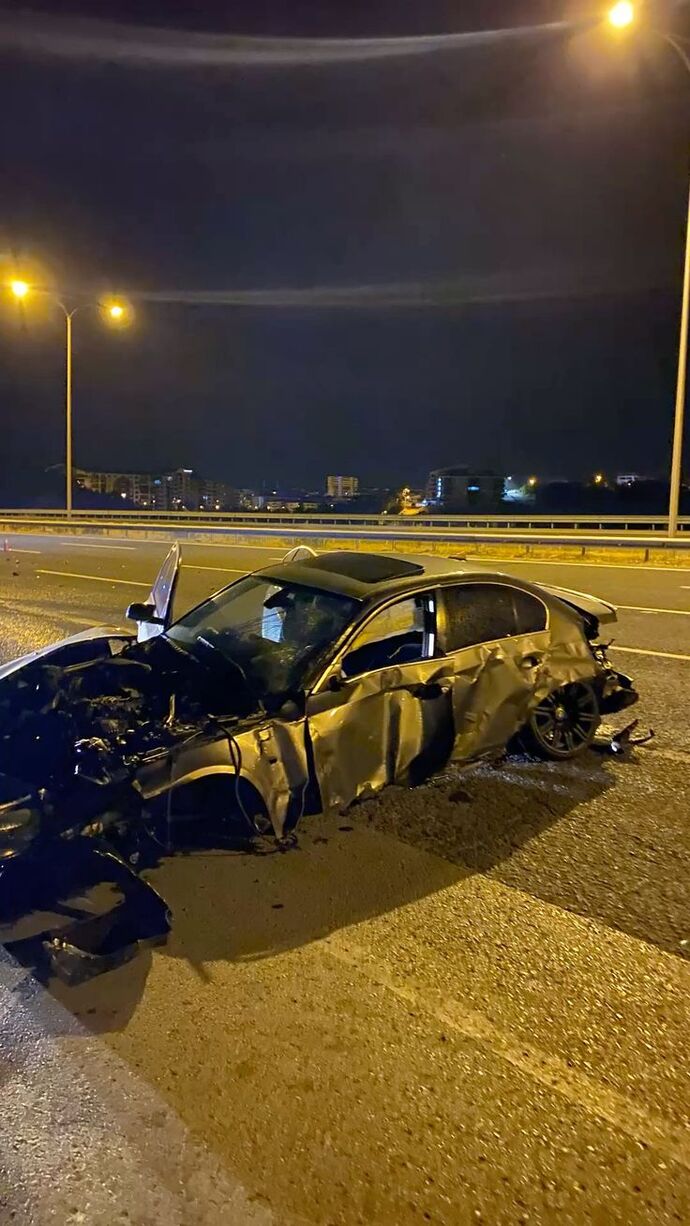 Kaza yaptığınızda ilk kime koşardınız? Yanınızdakine mi aracınıza mı?