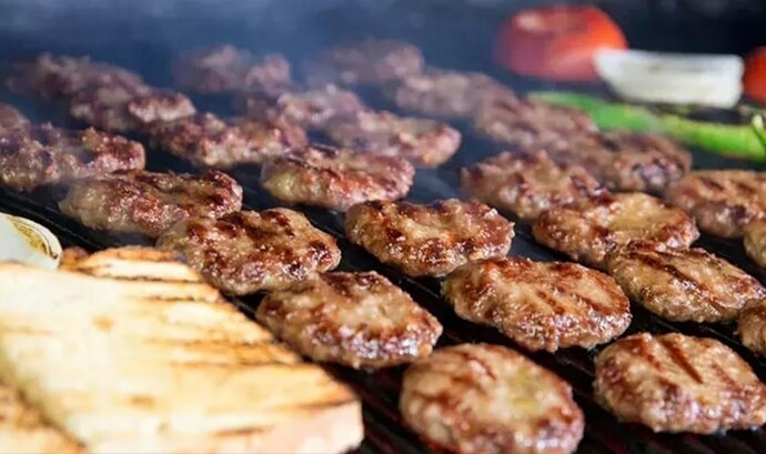 Balaban köftesi sevenler burada mı, sizce abartıldığı kadar var mı 😎?