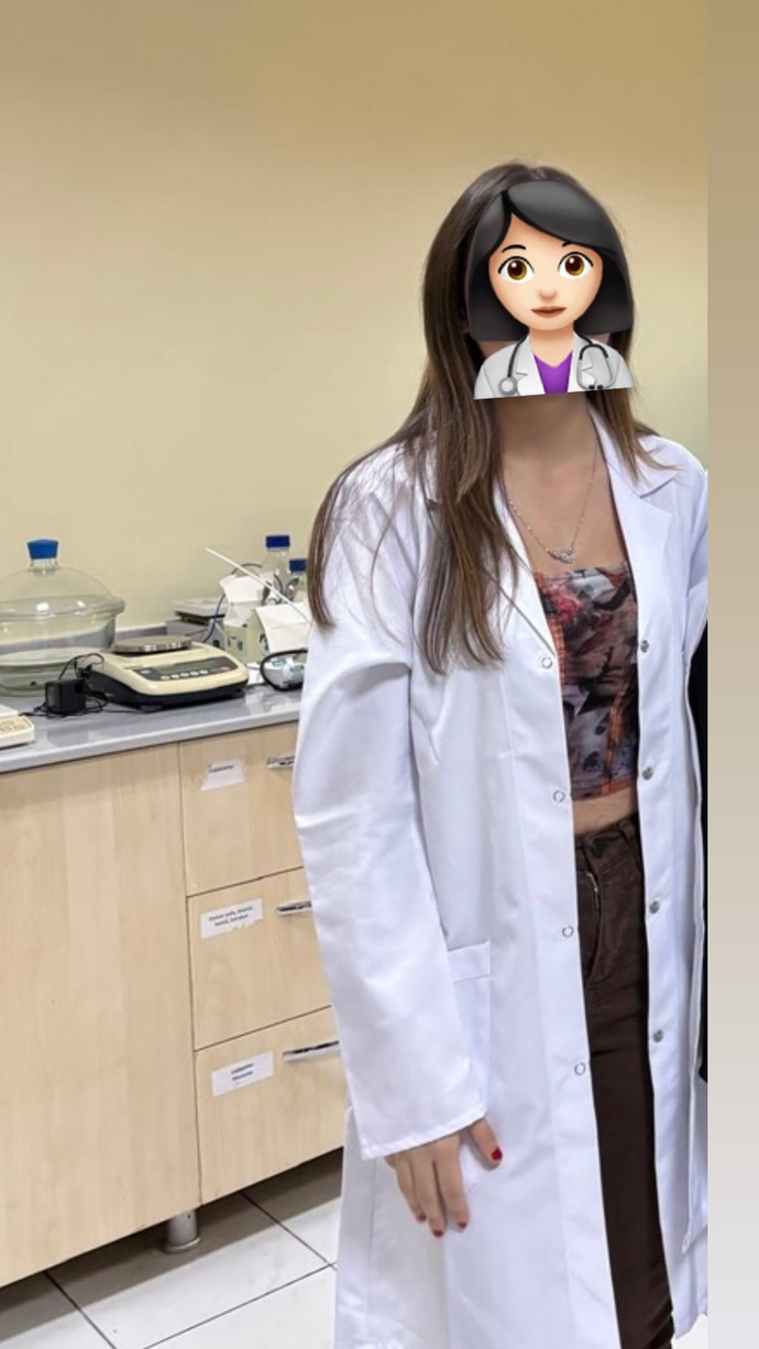 Beyaz önlüğüm yakışmış mı?