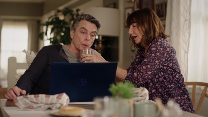 Yaşlı erkekler neden hala kendini genç ve havalı sanıyor?