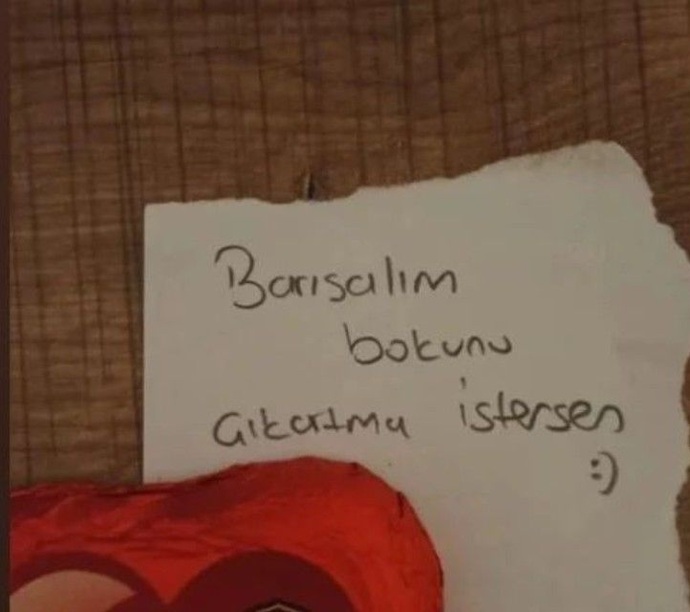 Gel yalvar da barışalım diyebileceğiniz bir ex, bir eski sevgili var mı 😀?