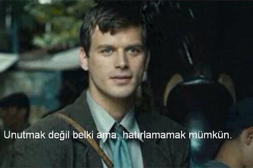Gerçekten sevdiklerimizin yokluğuna zamanla alışıyor muyuz yoksa sadece idare mi ediyoruz 🥺?