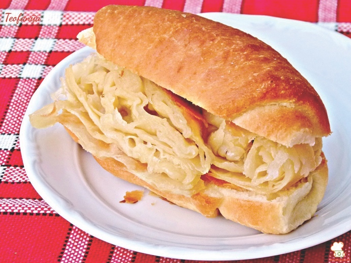 Ekmek arası börek yediniz mi?