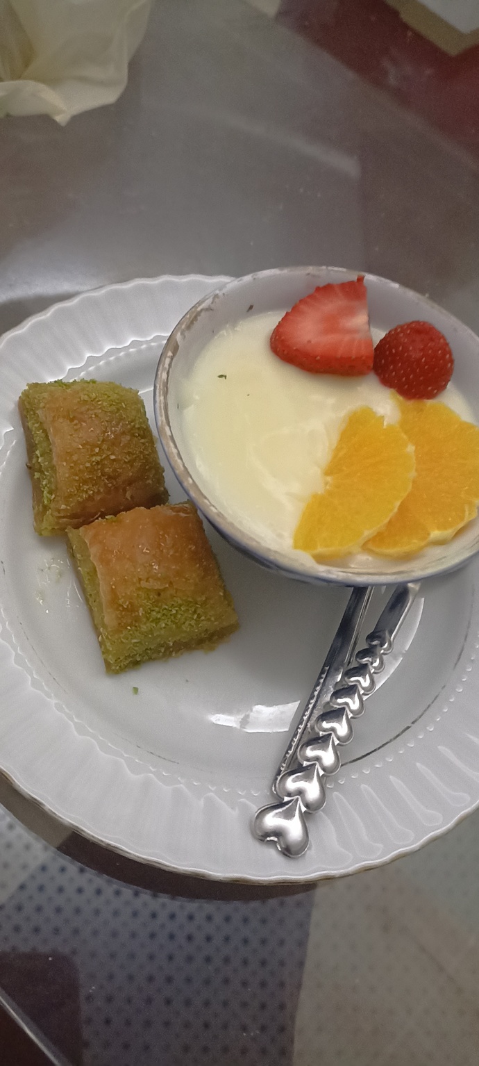 Tatlı yeyip tatli konusurmusunuz?