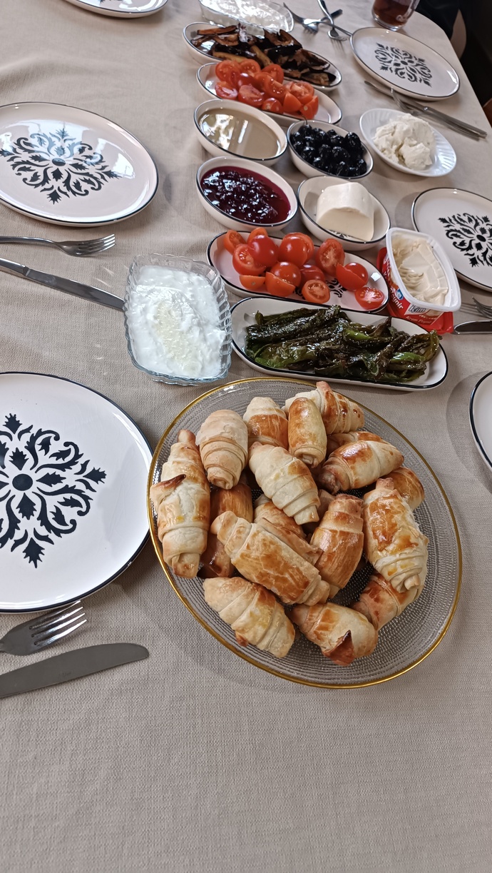 Günaydın kahvaltı da ne yiyorsunuz?