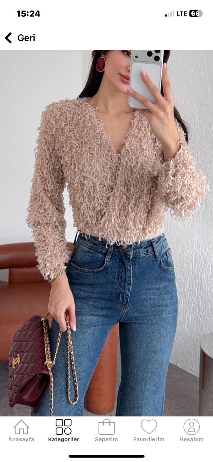 Bu bluz nasıl Vintage kombinlenir?