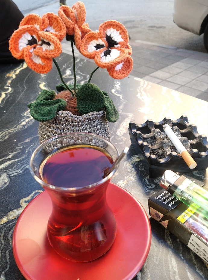Yersiz eleştiri gizli hayranlık mıdır 🤗?