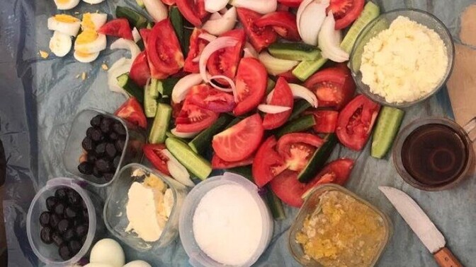 Evlenmişim ve eşim uyurken ona böyle bir kahvaltı hazırlasam. Nasip olur mu be?