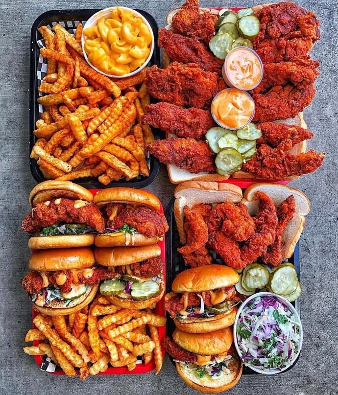 Kimler hamburgeri çok seviyor? 🍔 Yanında patatesle mi yoksa tek başına seversiniz?