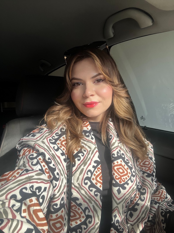 Dışarıdan çok soğuk biri gibi mi duruyorum, sizce nasıl bir vibe veriyorum?