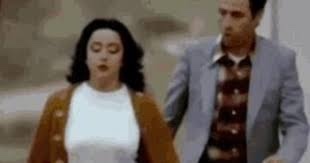 Evli birisi sizi sevdiğini söylese tepkiniz ne olurdu?