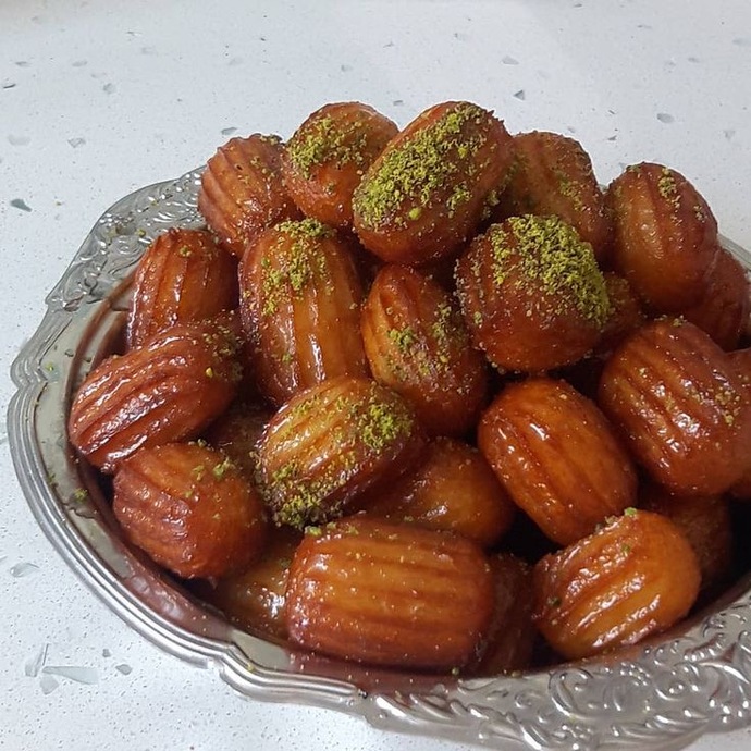 Angeblanc ile Size baklavamızdan bir dilim ısmarlar mıydık söyleyelim mi?