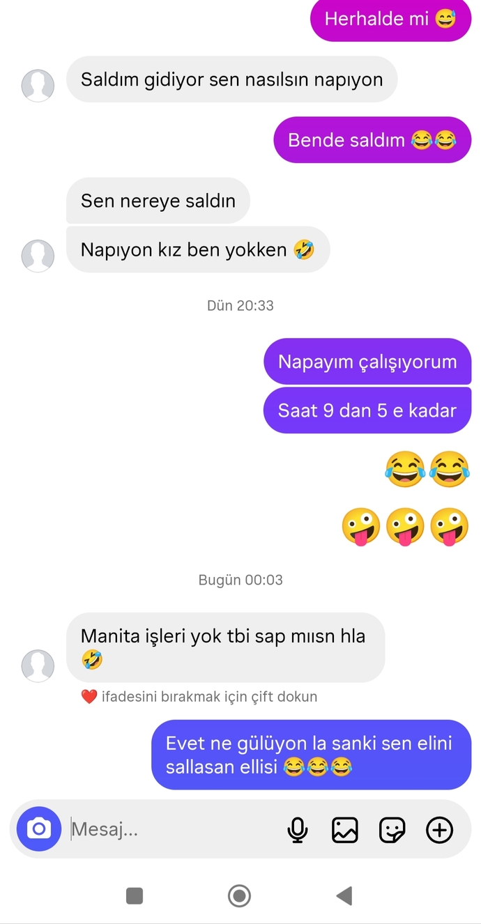 Beni bu arkadaşın dilinden kurtaracak yüce gönüllü birini nereden bula bilirim?🤭kendim için istiyorsam namerdim🤭🤭🤭?