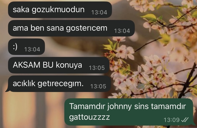 Bir erkek böyle bir şeye alınmaz değil mi takmamıştır?