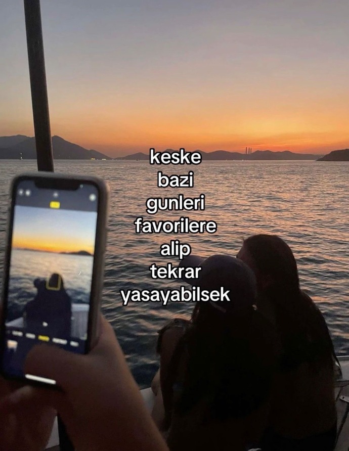 Sosyal medya anılarında zaman yolculuğu yapabilsen hangi günü tekrar yaşamak isterdin?