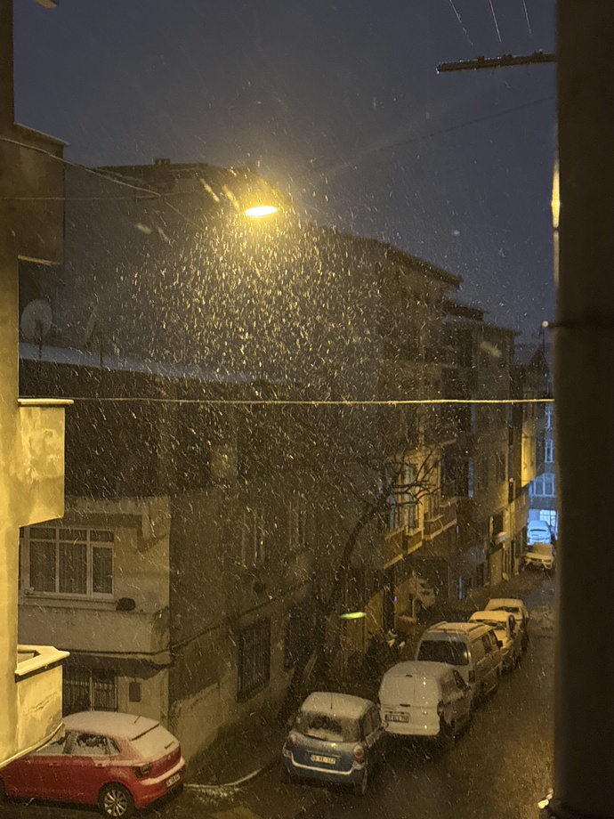 Huzuru nerede aradın nerede buldun?