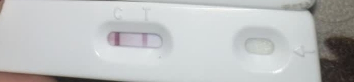 Testimde ikinci çizgi silik çıktı, daha sonra biraz pembelik yayıldı belirgin oldu, negatif mıdır pozitif midir?