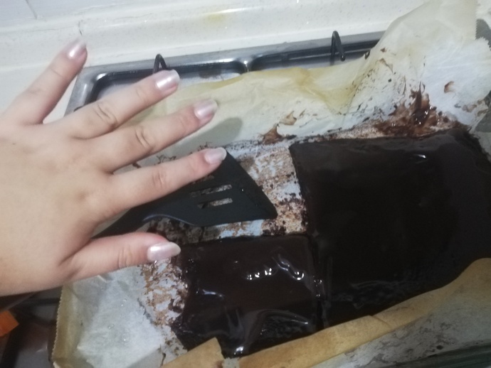 Çikolata soslu kek yaptım nasıl olmuş?