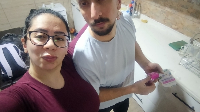 Yaslar kaç duruyor sizce benim daha büyük olduğum çok mu belli?