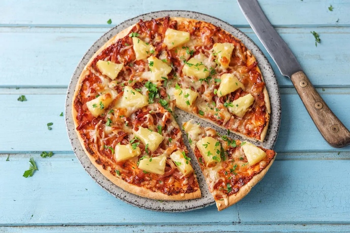 Ananaslı pizza yer misin?