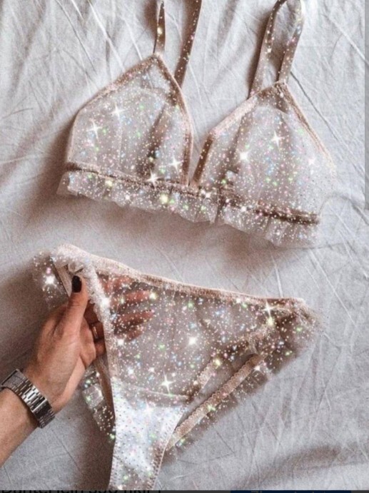Hangi iç çamaşır modeli daha elegant gözüküyor?