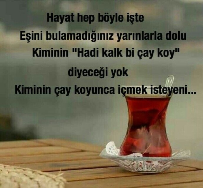 Gün ortasından sevgiler 🥰 😊😍 çay mı kahve mi?