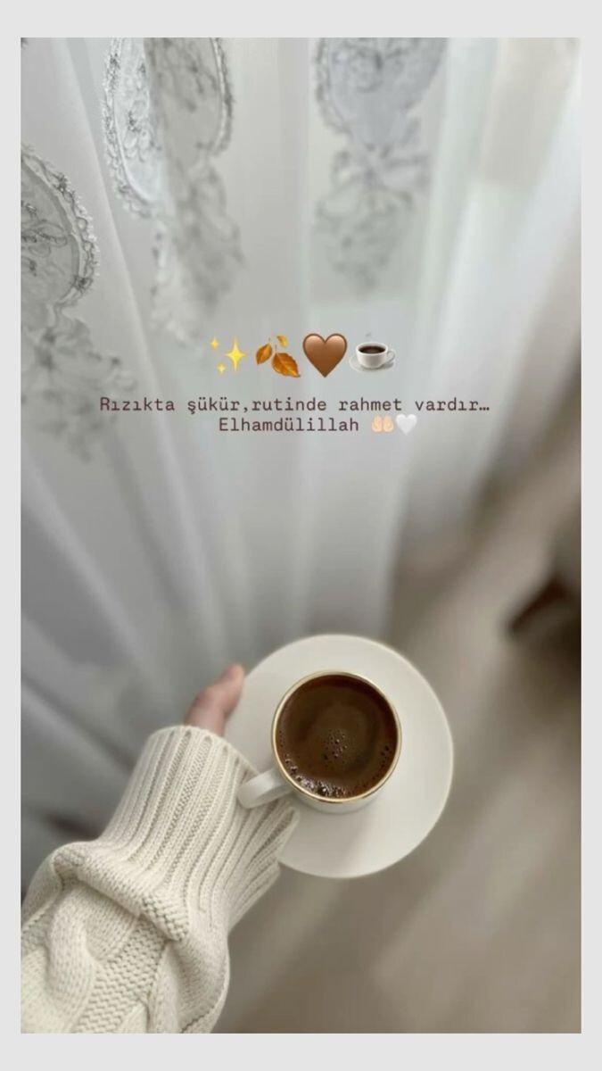 Gün ortasından sevgiler 🥰 😊😍 çay mı kahve mi?