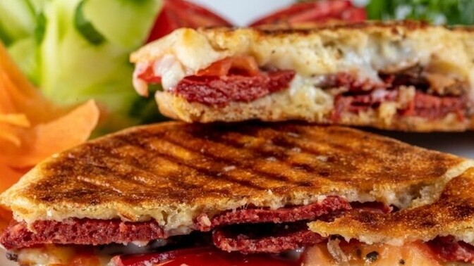 Neli tosta hayır diyemezsiniz, en favori tostunuz hangisi?