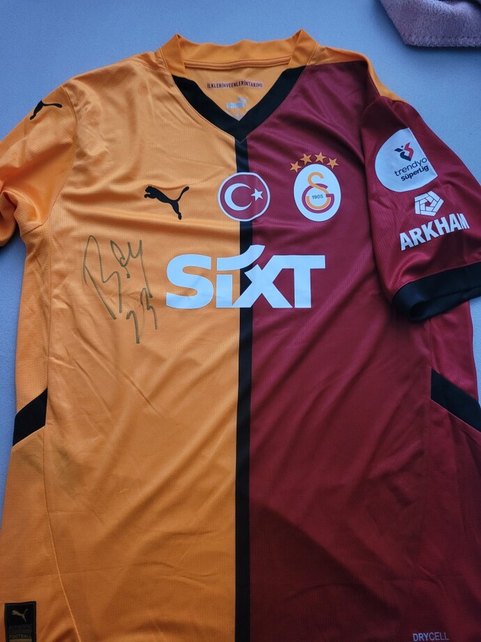 Hangi futbol takımını tutuyorsunuz, fanatik misiniz?