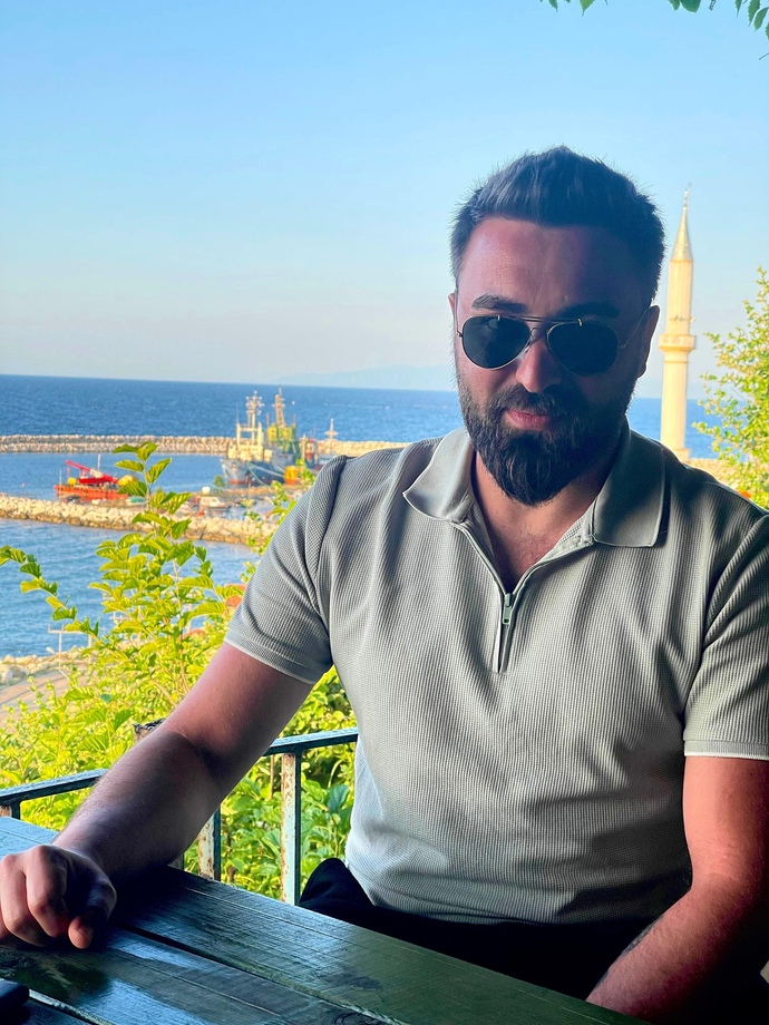Sizce hangi saç bana daha çok yakışıyor?