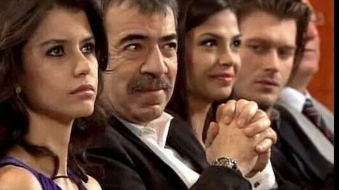 Hoşlandığınız kişiye sırf red yememek için abi / abla demek normal mi?