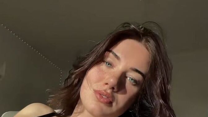Karşı cinste en çekici göz rengi sizce hangisi ve neden 💙?
