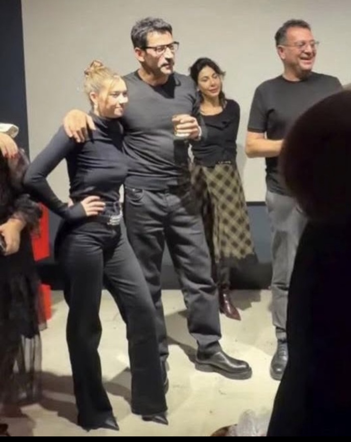 Kenan İmirzalıoğlu yakışıklılığı neden bu kadar abartılıyor, Afra ile partnerliği sizce de garip değil mi?