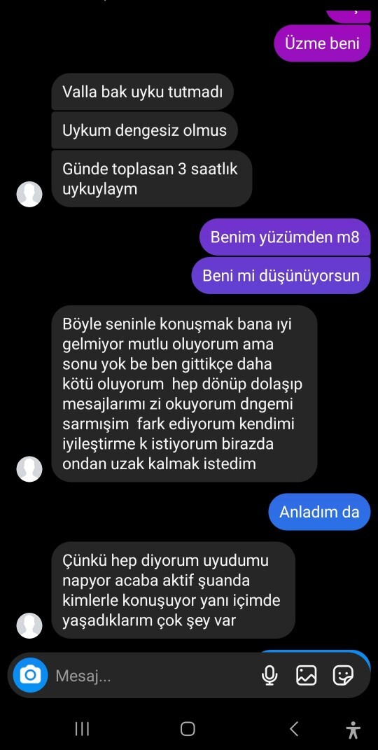 Böyle Seven Kadın Gördünüz Mü?