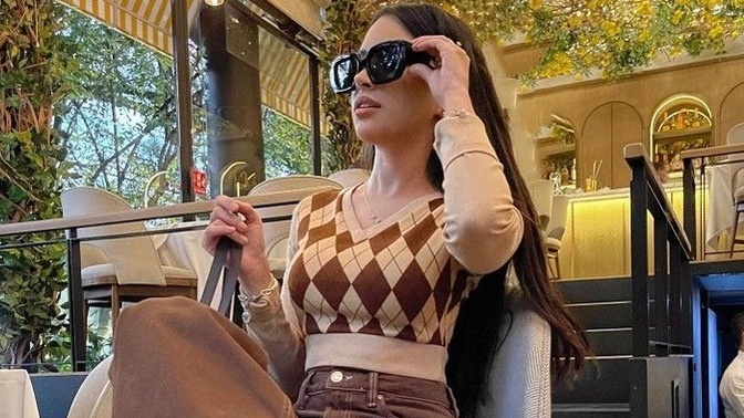 Kahve tonlarında giyinmek neden bu kadar güzel?