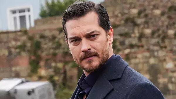 Kenan Yıldız mı Çağatay Ulusoy mu daha yakışıklı (Bence Kenan)?