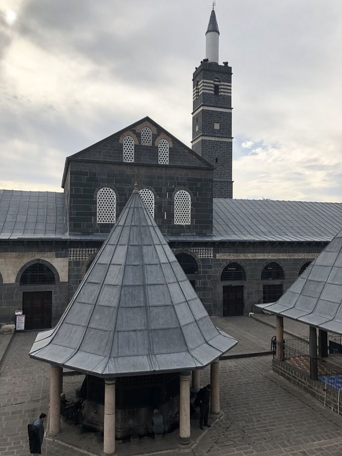Uzun Hasan Akkoyunlu hükümdarı Başkent ulu camii Diyarbakır