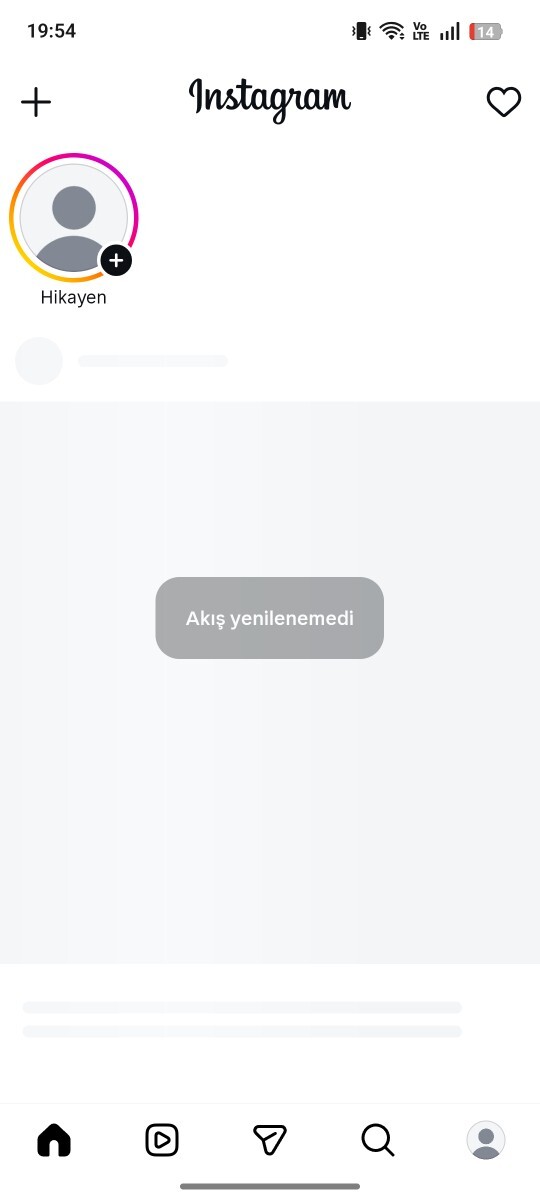 Arkadaşlar sabah akış yenilenmedi yazardı ama şimdi hiç Instagram user yazıyor profil resmim bile yok açılmayacak mı demek?