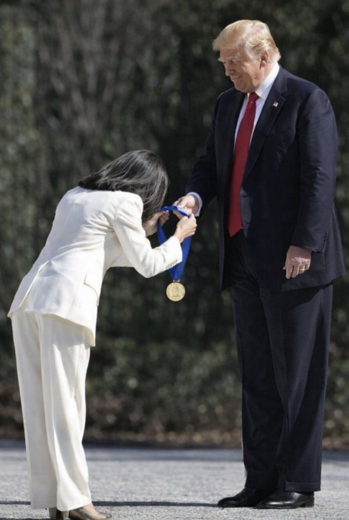 Machado nobel barış ödülünü Trump’a armağan etti ne düşünüyorsunuz?