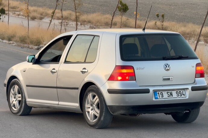 Golf 4 Nasıl araba sizce?